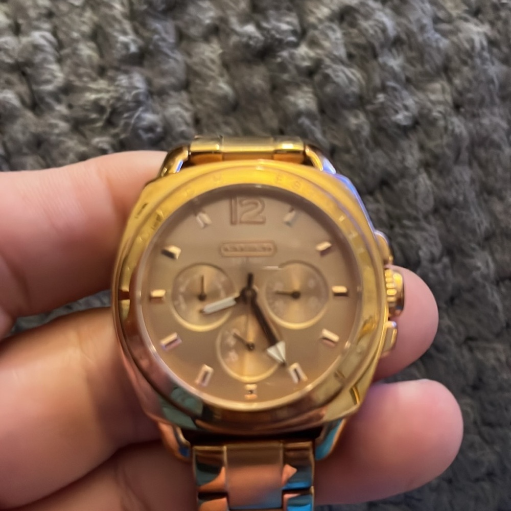 Watch - Picture 3 of 5
